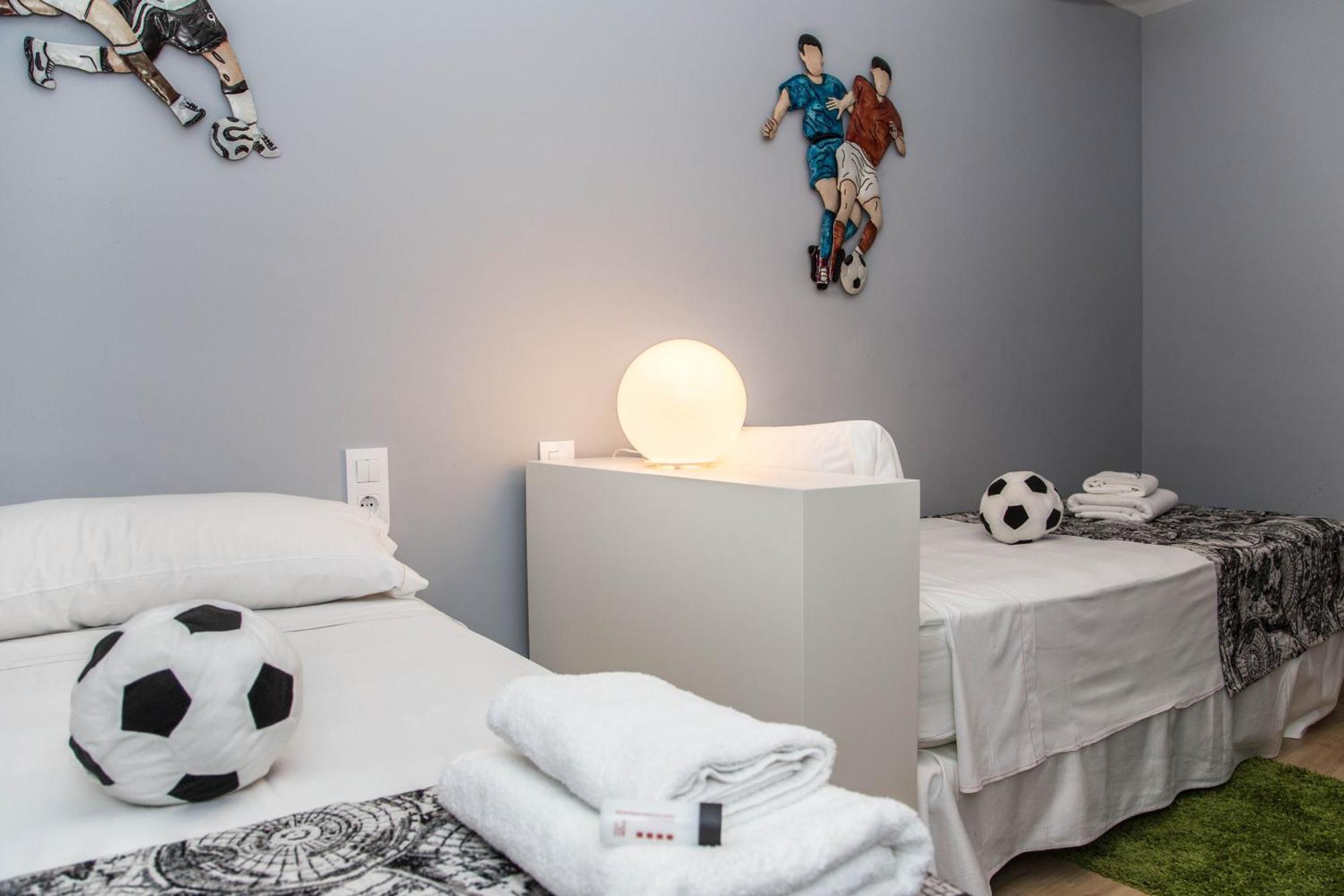 Alcam Camp Nou Stadium Big Apartments Barcelona Exteriör bild
